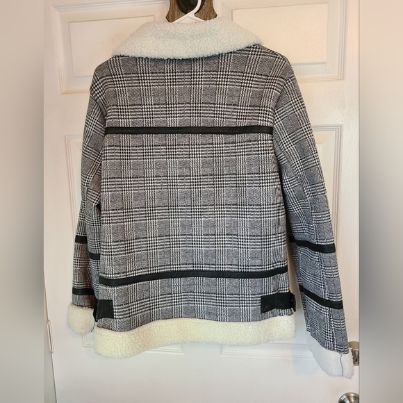 JouJou Woman's Moto Jacket, Size: XL Color: Grey and White - Picture 10 of 16